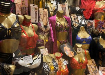 #БезОбјаснување: Blue-ish