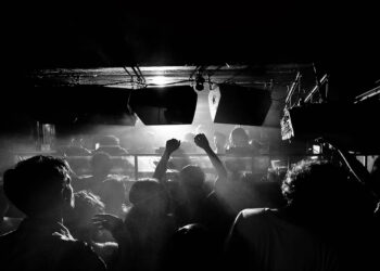 Украина: Ноќниот живот како отпор