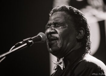 Мад Морганфилд: Блузот e неразделен дел од мојот живот